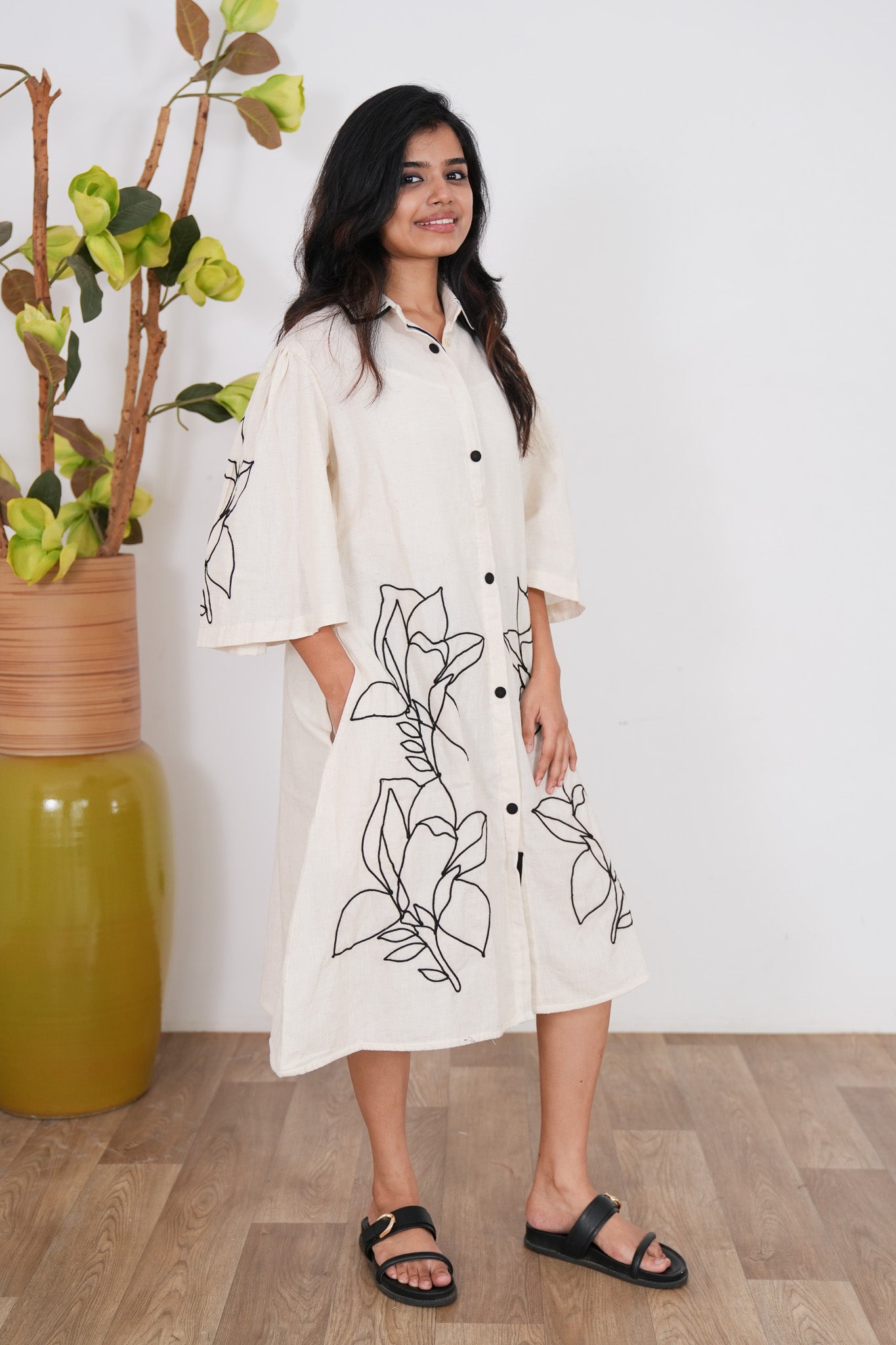 White and black cotton shirt dress – Select by Shiva