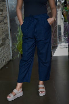 Cotton straight pants with tie