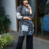 Black geometric cotton short kurti