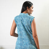 Ira v neck cotton dress - Blue paisley (Attached sleeves)