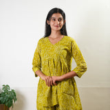 Lime green bandhani cotton comfies