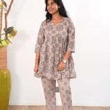 Beige cotton comfies