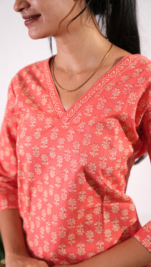 Peach v neck cotton short kurti