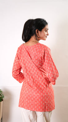 Peach v neck cotton short kurti