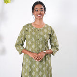 Round neck cotton long kurti - Pista
