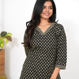 Paisley V neck cotton short kurti