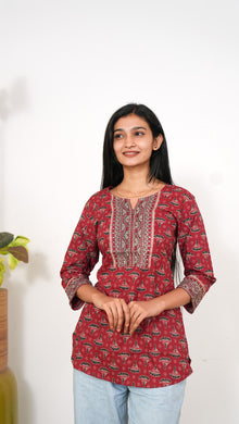 Crimson cotton short kurti