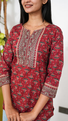 Crimson cotton short kurti