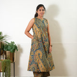 Blue paisley cotton co-ords set ( attached sleeves)