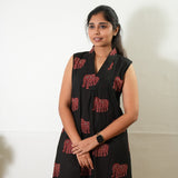 Ira cotton v neck gathered dress-Black elephant(attached sleeves)