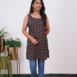 Black cotton tunic