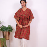 Red paisley short kaftan