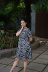 Black and white cotton short dress with pockets