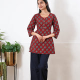Round neck cotton short kurti - Deep red