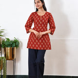 Round neck cotton short kurti - Orange